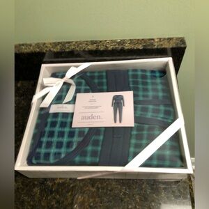 Women’s Green Thermal Pajama Set